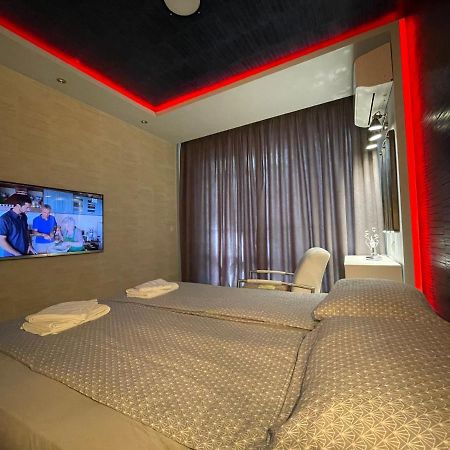 Luxury Apartments In Top City Center Varna 1 Exterior photo