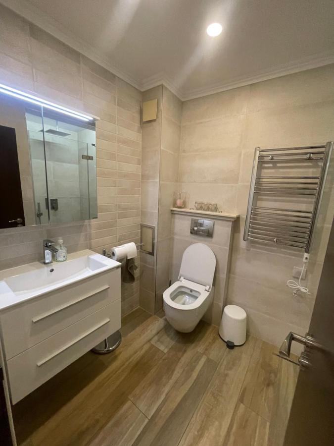 Luxury Apartments In Top City Center Varna 1 Exterior photo