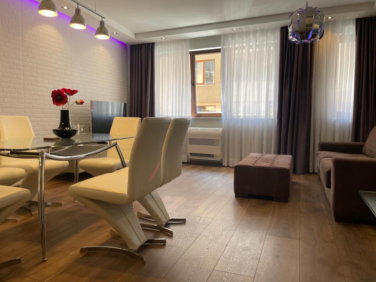 Luxury Apartments In Top City Center Varna 1 Exterior photo