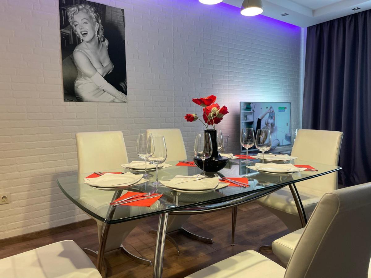 Luxury Apartments In Top City Center Varna 1 Exterior photo